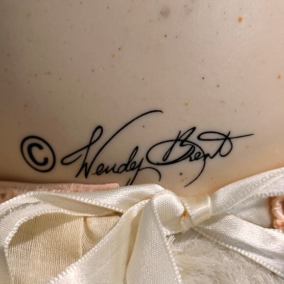 WENDY BRENT VTG Bear 1986 Porcelain/Plush Musical Love & Roses Collectible RARE - Picture 5 of 9